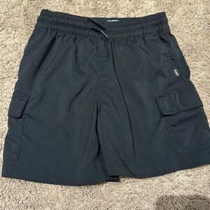 Abercrombie and fitch boys cargo shorts! Lightweight material! Pull on 7/8